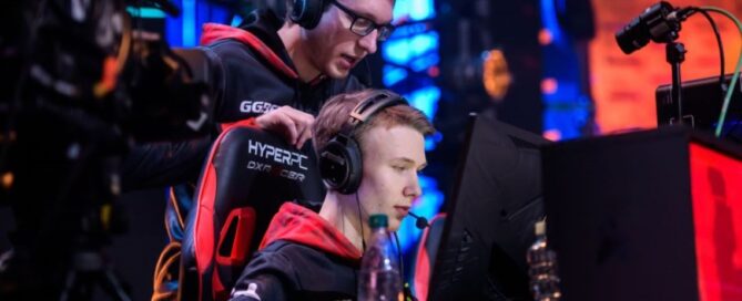 Coaching Esports Players